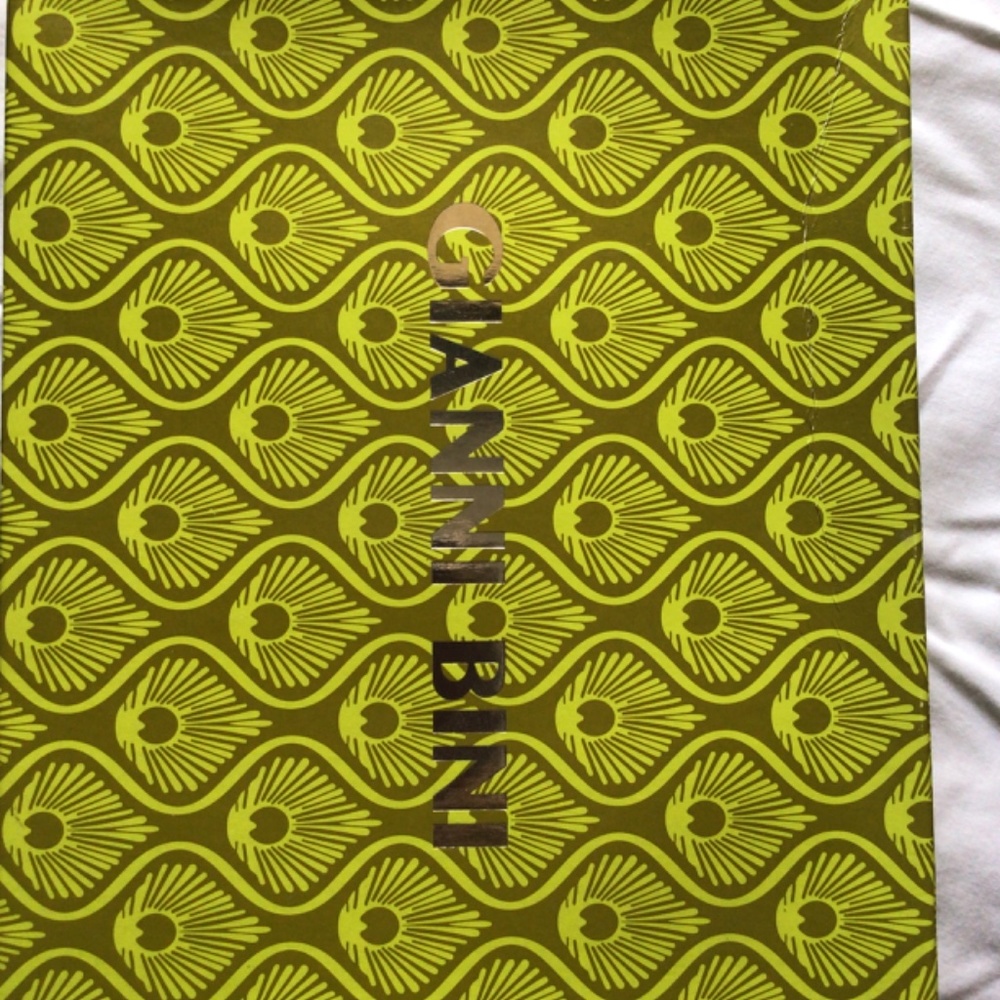 Brand new with box Gianni Bini camo combat green 7M - Picture 5 of 6